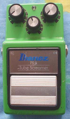 [Picture of the Ibanez TS-9 Tube Screamer]